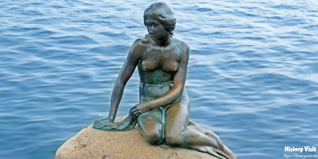 Beneath the Waves: The Little Mermaid Sculpture by Edvard Eriksen (1913)